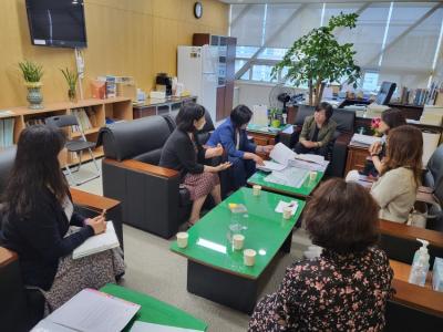 [NSP PHOTO]성남시의회 행정교육위, 학교청소년복지 상담사와 간담회