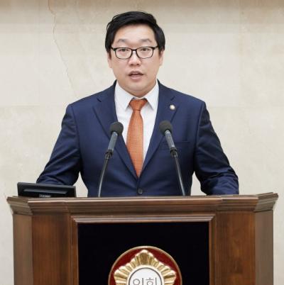[NSP PHOTO]강영웅 용인시의원, 시 소아 청소년과 의료시설 선제적인 지원정책 마련 촉구