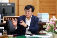 [NSP PHOTO]장흥군 김성 군수, 민선8기 1주년 성과 및 어머니 품 장흥 혁신 등 비전 발표