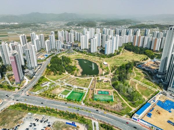 NSP통신-제13회 대한민국 조경대상 국무총리상을 수상한 태영건설 공원중심도시, 에코시티 전경 (사진 = 태영건설)