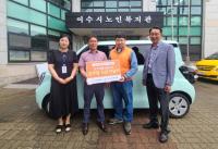 [NSP PHOTO]한화솔루션, 여수시노인복지관에 업무용 차량 후원