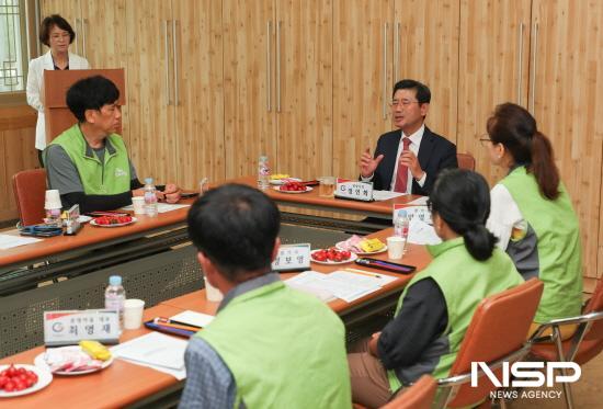 NSP통신-정인화 광양시장과 농촌에서 살아보기 참가자 및 마을 운영자 간담회 (사진 = 광양시청)