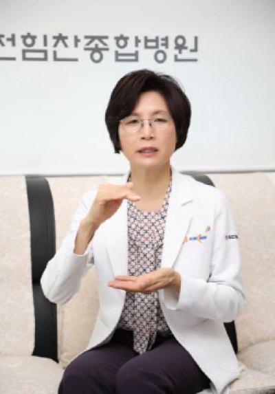 [NSP PHOTO]인천힘찬종합병원 박혜영 이사장 심각한 저성장 앓는 남매 성장 돕는다