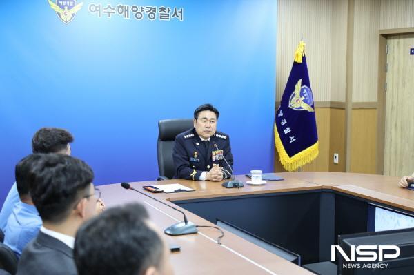 NSP통신-여수해양경찰서 신임 고민관 서장이 취임식을 하고 본격적인 업무를 시작했다. (사진 = 여수해경)
