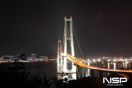 NSP통신-이순신대교 반짝반짝 빛나는 광양 야경 (사진 = 광양시청)