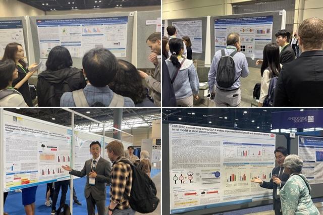 NSP통신-한미약품 R&D센터 연구원들이 올해 상반기에 열린 미국암연구학회(AACR∙위 두 사진), 유럽간학회(EASL∙왼쪽 아래), 세계내분비학회(ENDO∙오른쪽 아래) 등 주요 해외 학회에서 포스터 발표를 하고 있다. (= 한미약품)