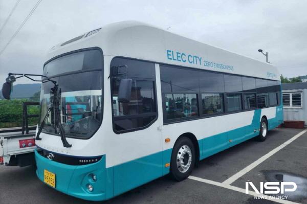 NSP통신-여수시내를 운행하는 친환경 전기버스 (사진 = 여수시)