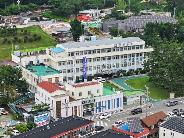 NSP통신-강진군청 전경. (사진 = 강진군)