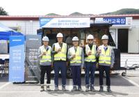 [NSP PHOTO]두산에너빌리티, 국내 건설현장 온열질환 예방 활동 나서…온열스티커·아이스커피차 동원