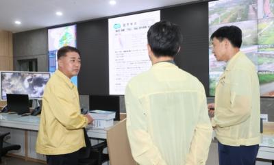 [NSP PHOTO]김정호 경기도의회 국힘 대표, 도청 재난안전대책본부 격려 방문