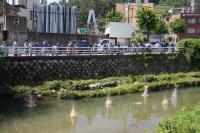 [NSP PHOTO]LG화학 여수공장, 연등천 정화위해 흙 공 1000개 투척