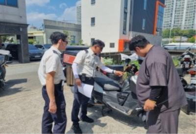 [NSP PHOTO]포항북부경찰서 퀵서비스 업체 방문이륜차 안전운행 홍보