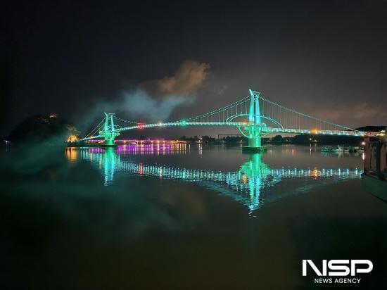 NSP통신-별헤는다리~배알도~해맞이다리의 야간경관조명 (사진 = 광양시청)