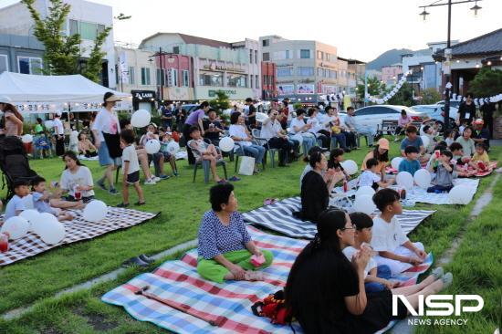 NSP통신-광양역사문화관 잔디밭에서 제3회 문화원님길 행차 재현행사 골목나례 (사진 = 광양시청)