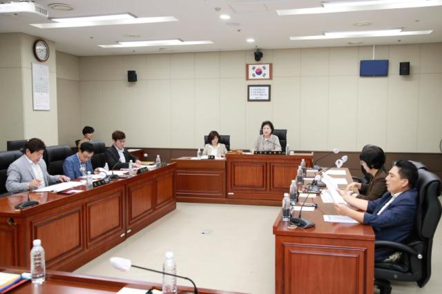 NSP통신-30일 열린 용인특례시의회 의회운영위원회 회의 모습. (사진 = 용인특례시의회)