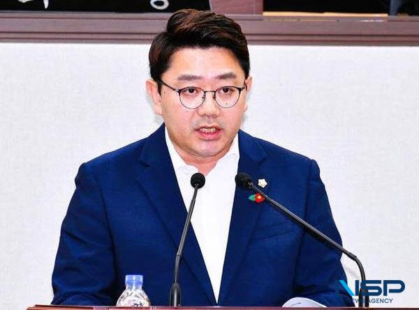 NSP통신-여수시의회 최정필 의원이 발언하고 있다. (사진 = 여수시의회)