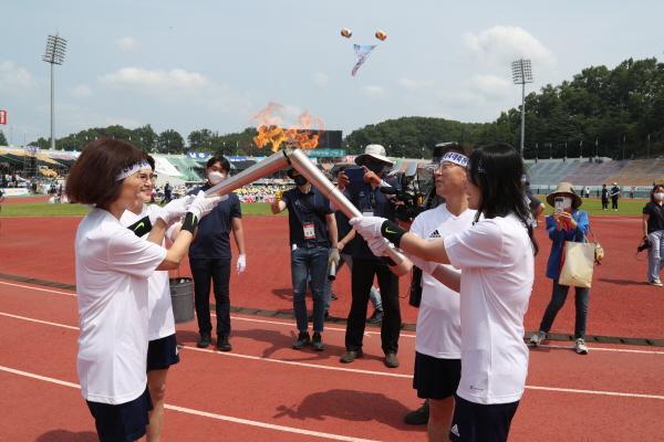 NSP통신-제63회 안동시민체육대축전 개최, 함께하는 시민체전! 하나되는 안동시민!, 市승격 60주년 새로운 도약 염원 담아 시민 대화합의 장 열어 (사진 = 안동시)