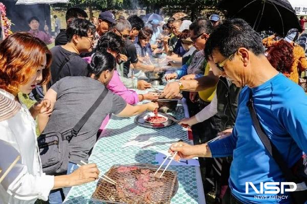 NSP통신-광양전통숯불구이축제장 시식 행사 (사진 = 광양시청)
