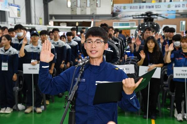 NSP통신-영주시 제7회 전국항공정비기능대회 육군, 공군 등 26개 선수단 150여명 참가 열띤 경쟁, 상위 7명 국제기능올림픽대회 국가대표 선발전 출전 특전 (사진 = 영주시)