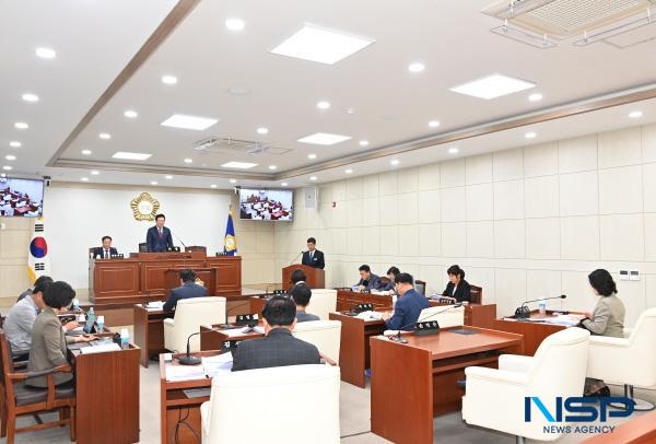 NSP통신-영덕군의회는 21일 제298회 임시회를 개회하고 7건의 조례안을 발의하며 활발한 자치입법 활동을 펼쳤다. (사진 = 영덕군의회)