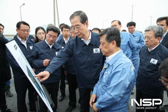 NSP통신-한덕수 국무총리 동호안 방문 (사진 = 광양시청)