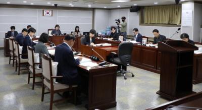 [NSP PHOTO]수원시의회 기획경제위, 제378회 임시회 중 12건 안건심사