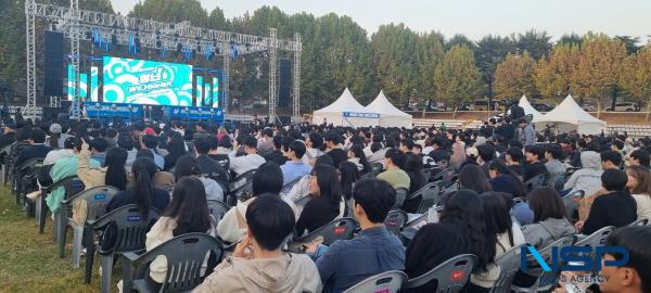 NSP통신-경상북도는 1일 영남대학교 천연잔디구장에서 경상북도 청년박람회 를 개최했다. (사진 = 경상북도)