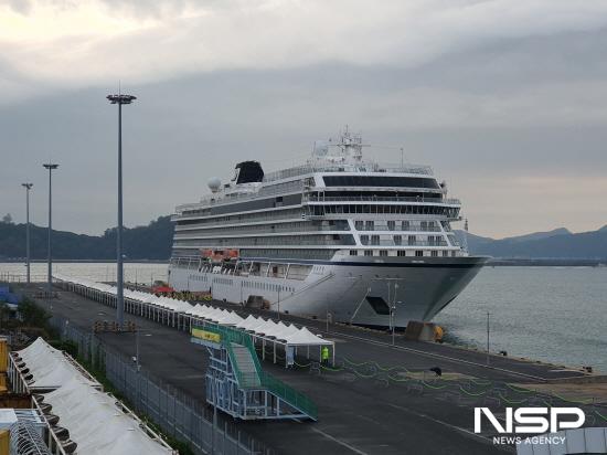 NSP통신-여수항 입항한 자오샹이둔 호 (사진 = 여수광양항만공사)