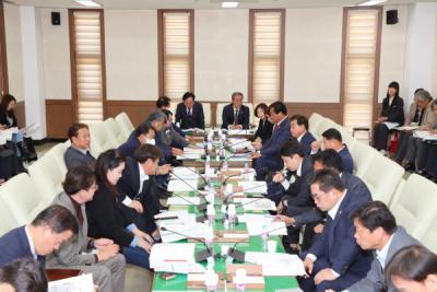 [NSP PHOTO]안동시의회, 제5차 의원전체간담회 열고 내년 예산안 및 주요 현안 검토