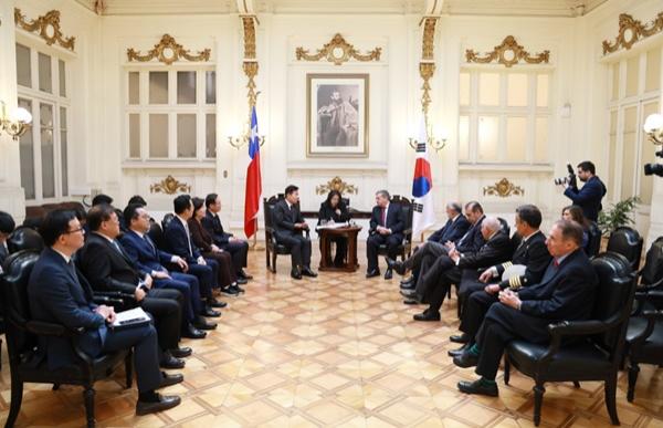 [NSP PHOTO]김진표 국회의장, 콜로마 칠레 상원의장과 회담·대사관 청사 개관식 참석