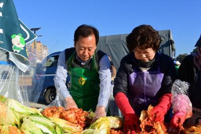 [NSP PHOTO]봉화군새마을부녀회, 소외계층을 위한 사랑의 김장나누기 행사 열어