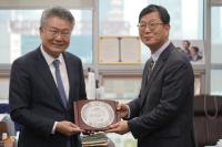 [NSP PHOTO]김회재 의원, 국정감사 베스트의원상 수상