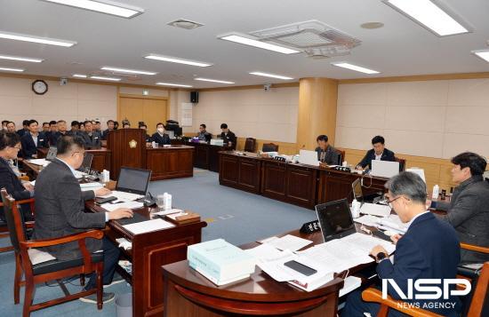 NSP통신-산업건설위원회 행정사무감사 (사진 = 광양시의회)