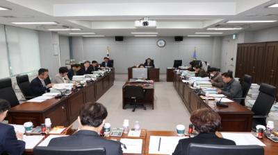[NSP PHOTO]포항시의회 예산결산특별위원회, 2024년도 예산안 본격 심사 돌입