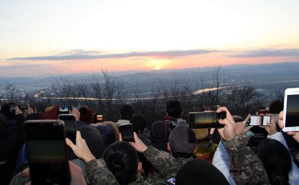 NSP통신-나주 금성산에서 바라본 일출. (사진 = 나주시)