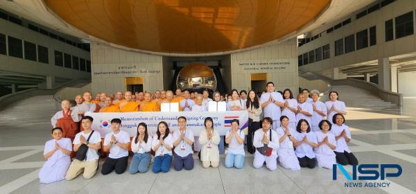NSP통신-이영경 동국대 WISE캠퍼스총장 일행은 지난 11일 태국 최대 규모의 명상사찰인 담마카야 사원을 방문하여 한-태 불교 협력을 위한 MOU를 체결했다. (사진 = 동국대 WISE캠퍼스)