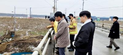 [NSP PHOTO]평택시의회, 관리천 오염수 피해지역 특별재난지역 선포 건의 성명서 발표