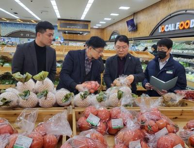 [NSP PHOTO]농협 전남검사국, 설 명절 대비 하나로마트 식품안전 특별점검 실시