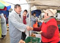[NSP PHOTO]담양군, 설 명절 맞아 전통시장 장보기 행사 진행