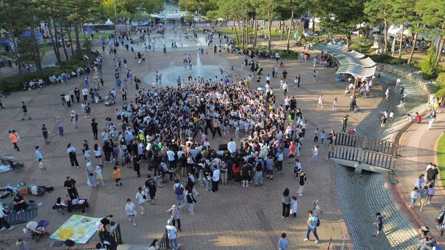 NSP통신-안양춤축제 랜덤 플레이 댄스 모습. (사진 = 안양시)