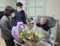 (NSP NEWS Image)수원시, 설 맞아 보훈단체 위문 방문하며 소통