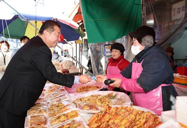 [NSP PHOTO]김경일 파주시장, 문산 자유시장·금촌전통시장 방문