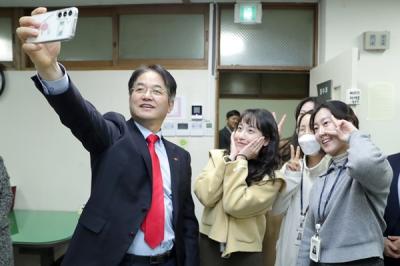 [NSP PHOTO]이동환 고양특례시장, 설 명절 앞두고 각 부서 격려 방문