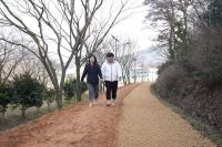 [NSP PHOTO]해남군,건강한 황토기운 느끼며 걸어요맨발산책로 개통