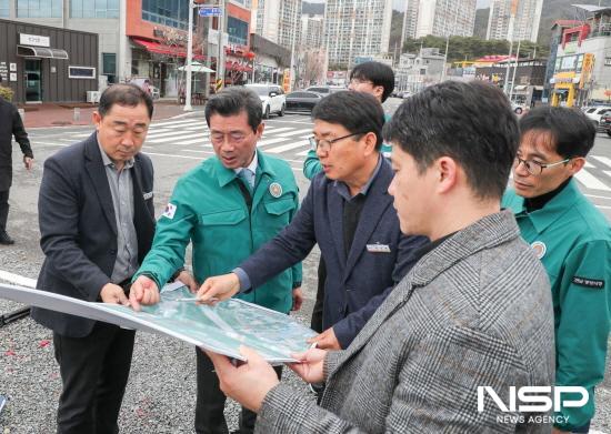 NSP통신-용강지구~용강정수장 도로 개설공사 현장 방문 (사진 = 광양시청)