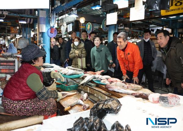 [NSP PHOTO]포항시 수산물품질관리센터, 지자체 최초 수산물안전성 검사기관 지정