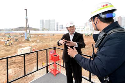 [NSP PHOTO]성길용 오산시의회 의장, 세교2지구 주택건설 현장 점검