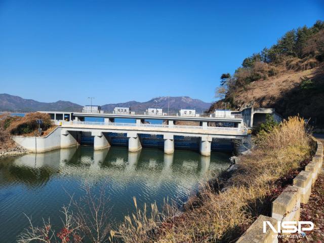 NSP통신-노후화된 해창만 제3호 배수갑문 (사진 = 고흥군청)