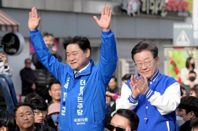 [NSP PHOTO]윤종근 민주당 안성시 후보, 유권자 표심잡기 주력