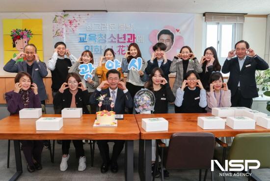 NSP통신-정인화 광양시장 교육청소년과를 찾아 직원들의 노고를 격려하고 대화의 시간 (사진 = 광양시청)